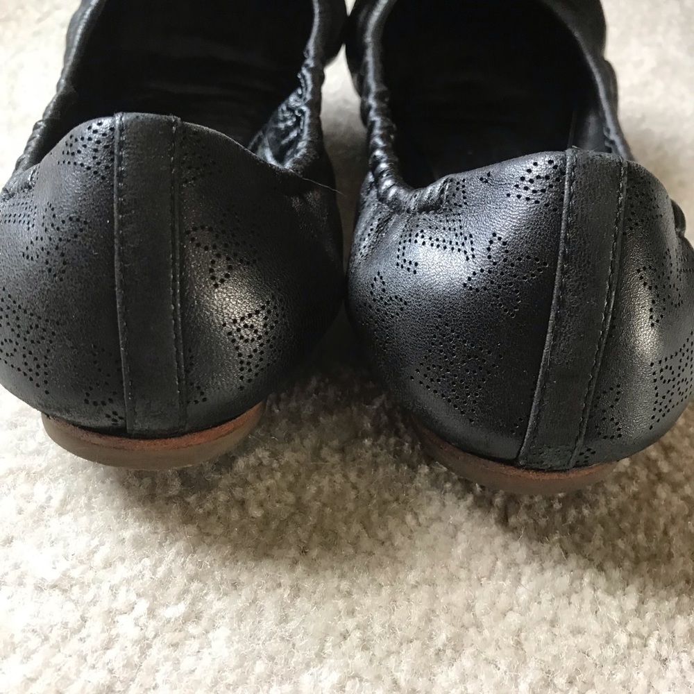 Louis Vuitton Mahina Ballet Flats - Picture 8 of 8